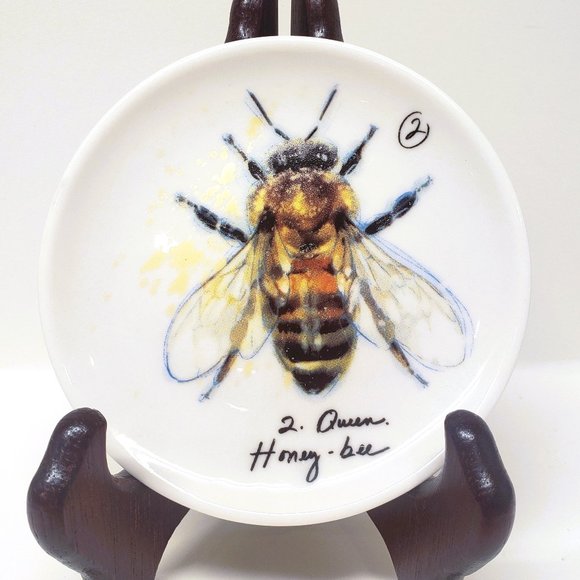 Creative CoOp Dining Chad Barrett Creative Coop Queen Honey Bee